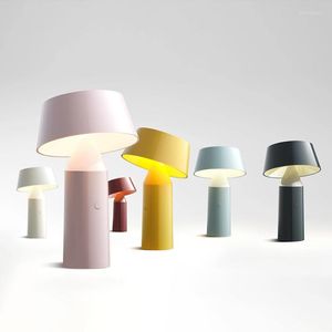 Lámparas de mesa Lámpara de diseño español Color LED Dormitorio infantil Mesita de noche Lovely Lustre Modern Standing