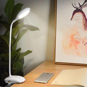 Lámparas de mesa El interruptor de encendido/apagado táctil LED 18650 4 modos Clip Lámpara de escritorio Protección ocular Atenuador de luz USB recargable