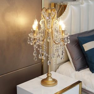 Lámparas de mesa Cristal de metal vintage para dormitorio Luces de oro blanco Vela Candelabros Diseños de lámparas Iluminación