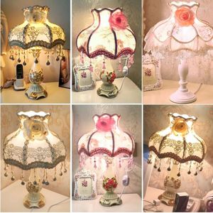 Lampes de table Célébration de mariage Décoration Lampe Europe Résine Chambre Chevet Led Bureau Chambre de Filles Tissu Art