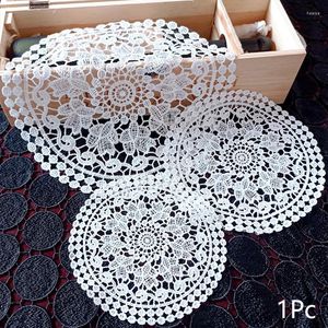 Tapetes de mesa de encaje blanco moderno bordado redondo mantel individual tapete de boda almohadilla de tela taza comedor decoración de fiesta de té