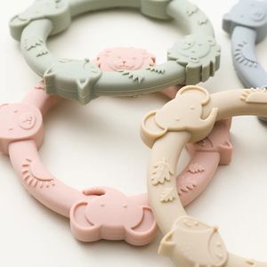 Jouets de dentition mignon Animal bébé Silicone né sûr dentition à mâcher cadeau de douche facile à nettoyer âges 3 mois 231031