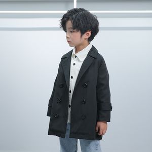 Tench coats Kids Windbreaker Jacket DoubleBreasted Fashion Children Khaki Trench Coat para Teen Boys 4 5 7 9 11 13 Year Outerwear Boy 230311