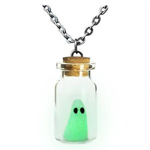 Le collier Adopt A Ghost, collier d’Halloween Glow-In-The-Dark, collier pendentif Tiny Ghost in A Bottle, cadeau d’Halloween