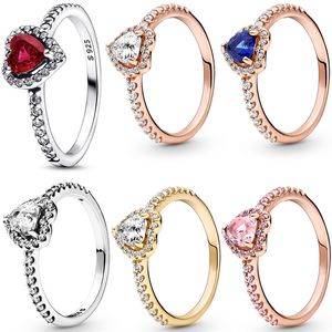 La nueva versión completa del anillo de plata de ley 925 con forma de corazón es la combinación perfecta para mujeres lujosas y de nicho, lo que lo convierte en el mejor regalo para las niñas.