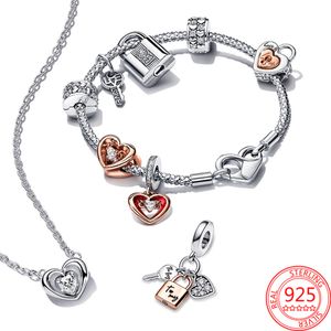 Le nouveau charme de suspension de coeur coulissant à clé bicolore en argent sterling S925 populaire convient au bracelet Pandora Collier Collier Fille Cadeau de bijoux de la Saint-Valentin