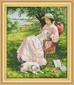 La mujer bajo las pinturas decorativas de un árbol de manzanas, juegos de costura bordados a mano en punto de cruz impresión contada en lienzo DMC 14CT / 11CT
