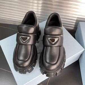 Mocasines de plataforma gruesa Diseñador de cuero cepillado Zapatos de pan para mujer 11a Mocasines Penny de alta calidad Impermeable Casual Negro Capa superior ultra suave Piel de becerro Suela gruesa
