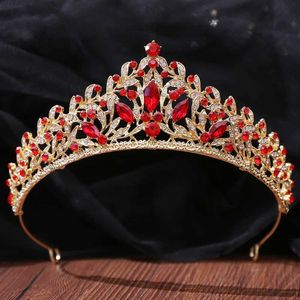 Tiaras Baroque Vintage Red Crystal Crown Bride Tiara for Women Wedding New Elegant Princess Headpice Hair Jewelry Accessoires