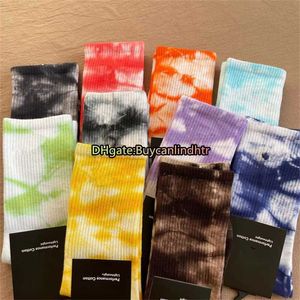 Tie Dyeing calcetines para hombre 10 colores pares diferentes tipos de blanco Moda Mujer y hombre Alta calidad CLetter Calcetín deportivo de algodón transpirable al por mayor