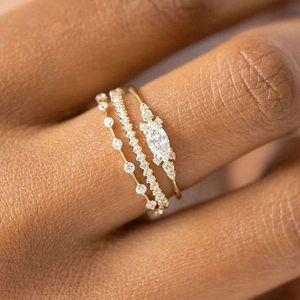 Minuscule petit anneau ensemble pour les femmes Gold Color cubic zirconia midi doigt anniversaire de mariage bijoux accessoires cadeaux kar229 cadeaux beaux