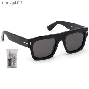 Tom Fords TF Gafas de sol para hombre Diseñador Marcas Moda Lujo Al aire libre Verano Fausto Geométrico con Iwear Eyecare Kit T8st HC6K