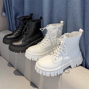 Top Boots Rimocy New Women White Tobillo Pu Leather Suela gruesa Lace Up Combat Botines Mujer Otoño Invierno Plataforma Zapatos Mujer 221213