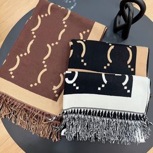 Bufanda de diseño superior para mujer, bufanda cálida con gradiente de otoño e invierno, suministro de bufandas con letras enrejadas