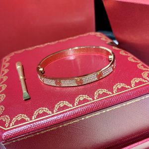 top designer bracelets bracelets de luxe pour femmes bracelet à breloques diamant bracelets or tendances de la mode bijoux classiques cadeaux de vacances belle
