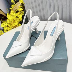 Top Designer Sandales Femmes 9CM Talons Hauts Chaussures En Cuir Véritable Bride À La Cheville Triangle Strass Dos Vide Parti Slingbacks Casual Talon De Chat Bout Pointu Wrap Robe Chaussures