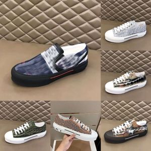 Top Designers Chaussure vintage Bayberry Shot Stripe Shoe Imprimé Contrôle des baskets rayées chaussures chaussures basses gabardine hommes lettrage plaid toile chaussure eur 36-46 205 453