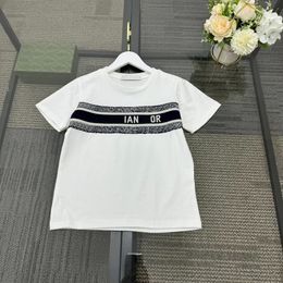 Camiseta para niños ropa de diseño para niños Bebé de manga corta con letra fasion 100% algodón de lujo de lujo Summer Biends Tee 1-16 Edades cómodo sin alas sin pilas