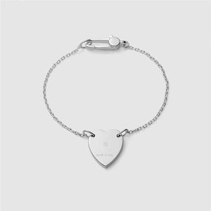 Top Luxury Design Love Heart Bracelet de haute qualité 925 Collier de chaîne de matériaux plaqués en argent bijoux de mode 223y