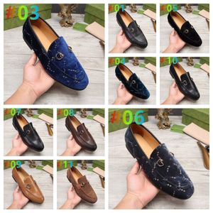 Zapatos de vestir para hombre Top Hombre 2021 Nueva moda Zapatos formales Hombres diseñador Marca Cuero Buiness Traje de diamante Calzado Boda Zapatos para hombre G Tamaño 6.5-12