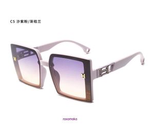 Las mejores gafas de sol originales de calidad H para el hogar a la venta 2023 New Family Womens Fashion Trend Gafas cuadradas Marco grande Gafas de sol delgadas Anti UV con gif con caja de regalo