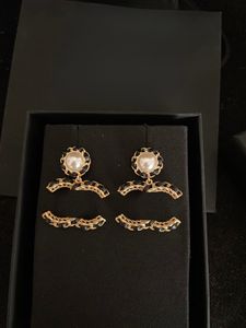 Pendientes de diseño grande de alta calidad, pendientes de oro v-gold de 18k para mujer, pendientes clásicos para personas mayores, nuevos pendientes de trébol