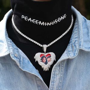 Top Quality Cumbic Zirconia Love Heart personnalisé Photo Pendant Collier Diy Iced Out Cz Stone Angel Wing Charm Personnalisé Copled Hip Hop Bling Collar