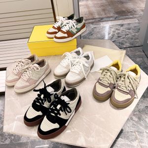 designer de qualité supérieure Chaussures décontractées Match de luxe Chaussures habillées compactes femmes hommes sneaker daim vintage beige matériau absorbant les chocs Low-tops Outdoor Flat Sneakers