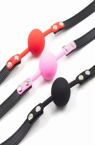 Matière de silicium de qualité supérieure Verrouillage sans couture Soft Jelly Rubber Ball Gag Red Blackpink Ball3543468