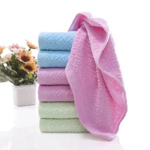Serviettes 2pcs serviette en coton rhombus serviette de couleur unie absorbante rapide douce et serviette de visage sec de salle de bain
