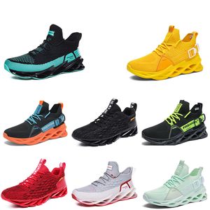 Triple Blue Chaussures 2024 hommes blancs Running Fashion Mens Women Femme Trendy Great Trainers Breatch Sports décontractés Sneakers extérieurs 40-45767 S