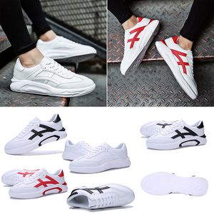 Triple top White Walking for newOutdoor Black Red Color Mujer Hombre Plat Shoes Mesh Transpirable Cómodo Entrenador Sport Designer Sneakers Tamaño Comtable