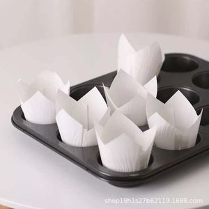 Venta al por mayor disponible de la bandeja de papel del aceite de las tazas de la hornada de la magdalena del papel del tulipán