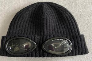 Deux verres d'objectif Goggles Bonsons hommes Chapeaux tricotés Caps Skull Caps extérieurs Femmes UNIESEX HIVER BON BONNE BLACH GRAY Bonnet Gorros207Q8119587