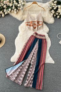 Vestido de dos piezas 2023, traje de estilo étnico bohemio, sujetador con flecos para mujer, Sling + pantalones de pierna ancha estampados, pantalones de playa de gasa, conjunto de dos piezas