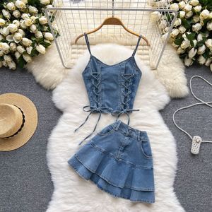 Robe Deux Pièces Amolapha Femmes Style Doux Jeans Vêtements Costumes Spaghetti Strap Sans Manches Tops Courts Taille Haute Denim ALine Jupes Tenues Ensemble 230509