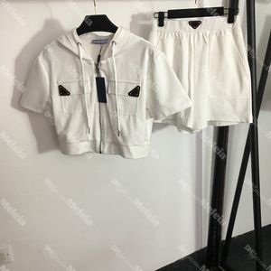 Deux Pièces Ensembles Femmes Survêtements Triangle Inversé Lettre À Manches Courtes Survêtement Lâche Casual Shorts Outfit Jogging Costume Designer Femmes Vêtements