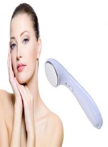 Dispositivo de belleza facial ultra eléctrico Reafirmante de la piel Masajeador de elevación de la piel facial iónico Máquina de limpieza facial Rodillo facial Ion Vibratin312E3400246