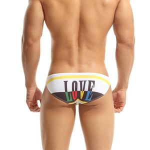 Calzoncillos Ropa interior de diseñador para hombres Calzoncillos cómodos y transpirables Calzoncillos masculinos sexy Gay debajo de las bragas con letra Amor Impreso Calzoncillos de natación