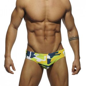 Slip homme Bikini hommes slips hommes Lingerie Gay natation taille basse maillots de bain Sexy Shorts été nager