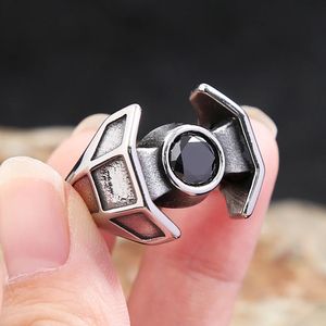 Personnalité unique Black Stone Rings for Men Women Punk Fashion Cool 14k Gold Viking Ring Party Bijoux Gift