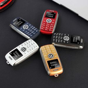 Desbloqueado Super mini teléfono móvil de dibujos animados forma de llave de coche marcador Bluetooth grabadora de llamadas telefónicas MP3 Dual SIM teléfono móvil más pequeño
