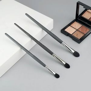 Brosse Eyeliner à lame de mise à niveau Ultra mince angle fin à angle plat plat sous les yeux Placez le pinceau de maquillage