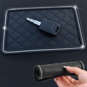 Mise à niveau du tableau de bord de voiture en diamant, tapis antidérapant, décoration intérieure automobile, tampon adhésif pour clé de téléphone, organisateur de rangement de lunettes de soleil, accessoires