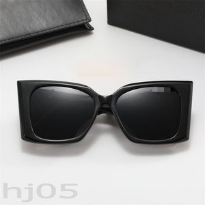 Protection UV femmes lunettes de soleil plage lunettes concepteur durable portable gafas de sol en plein air créatif robe haut de gamme lunettes de soleil lettres cadre PJ085 B23