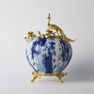 Vases Classic Blue and-White Ceramic Vase Ornements européen French chinois French Home Decor Zinc Alloy Crafts