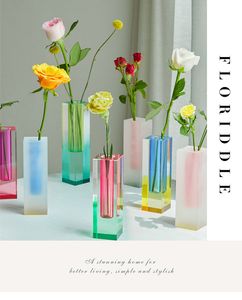 Vases Creative Nordic Acrylique Couleur Vase Colonne Carrée Verre Bulle Fleur Peut Être Inséré Fleurs Séchées Peut Être Hydroponique Cadeau Vase 230602