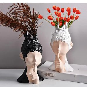 Vases Nordique lumière luxe Vase décoration abstrait personnage Statue Sculpture salon fleurs séchées fleur Arrangement accessoires 231120