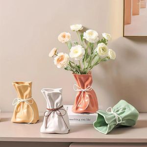 Vases Paper Sac Vase Blanc Fleur en céramique Unique Grab Crinking Design Boho Decorative for Modern Home Decor Wedding