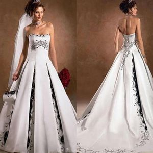 Vintage Black and White Gothic Wedding Dresses Strapless Retro Beaded Embroidery Lace-up Corset Bridal Gown Robe de mariee270s